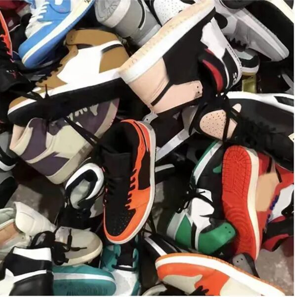 Used Shoes sneakers bales 50kg